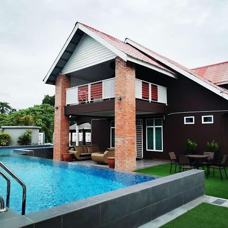 Destini Akef Villa 2 Pantai Cenang  Buitenkant foto