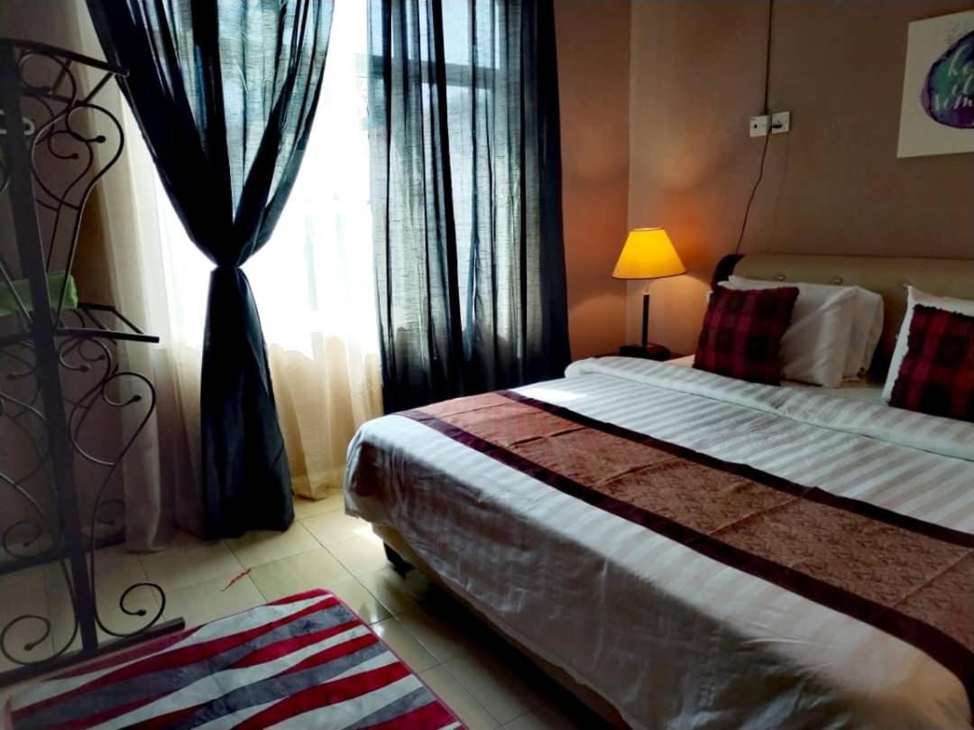 Destini Akef Villa 2 Pantai Cenang  Buitenkant foto