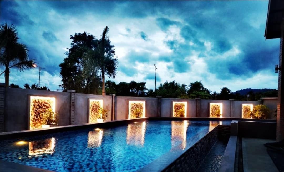 Destini Akef Villa 2 Pantai Cenang  Buitenkant foto