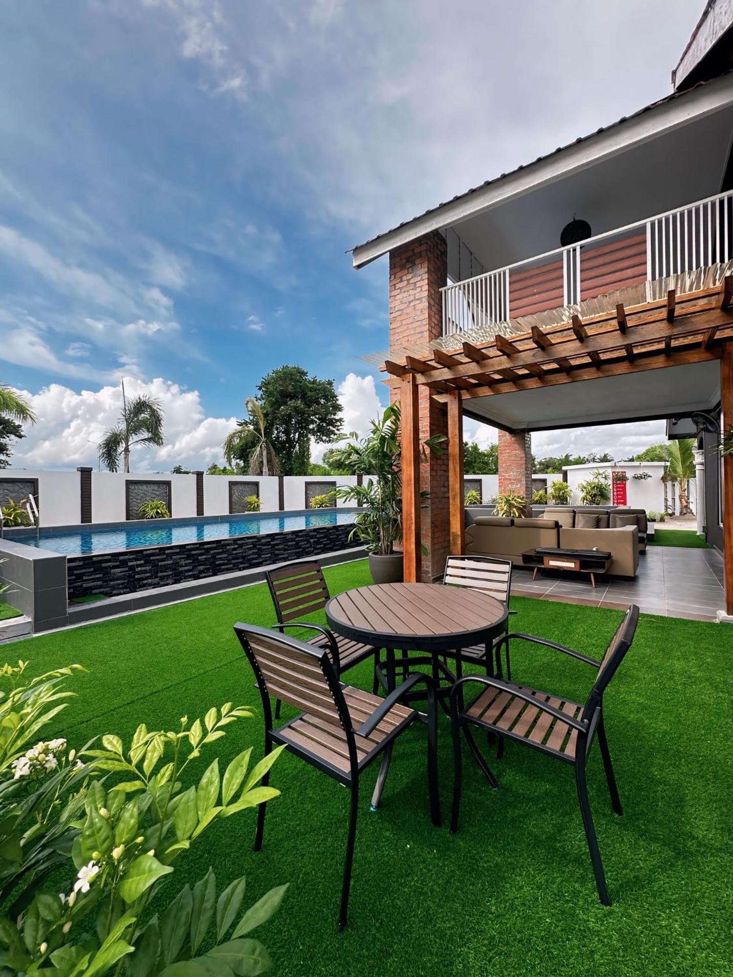 Destini Akef Villa 2 Pantai Cenang  Buitenkant foto
